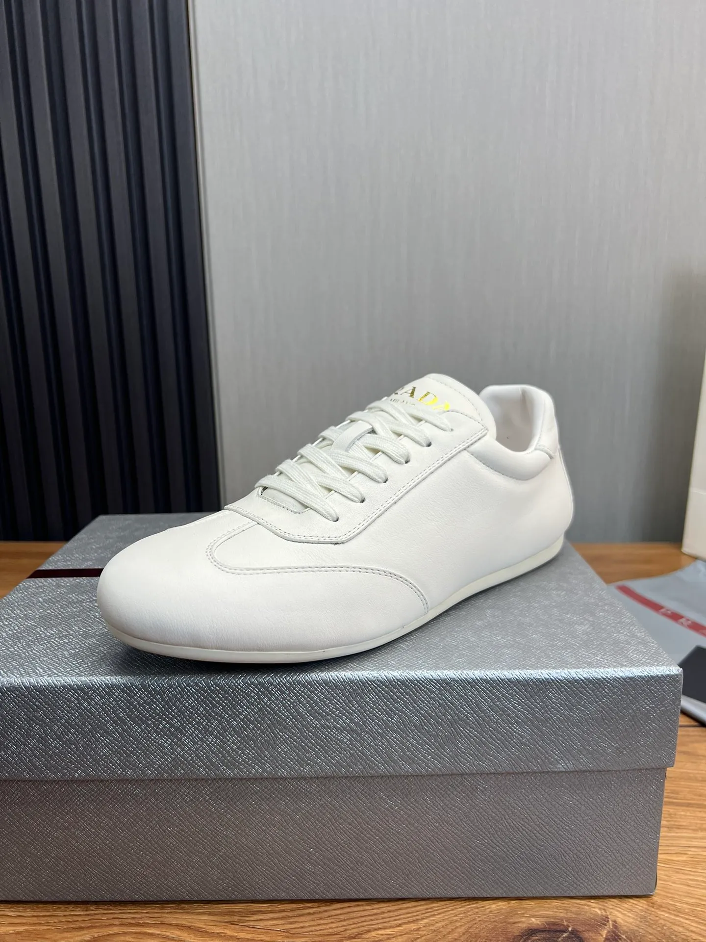 Men's shoes 💰520💰 [PRADA] Men's shoes are popular in the counter, official website is synchronized, 1 high-quality shipment ✔️Original cowhide spliced ​​with high-end waterproof cloth + cowhide lining, 1🆚1 replica, original sole, 38-45 (45 customized, non-refundable)